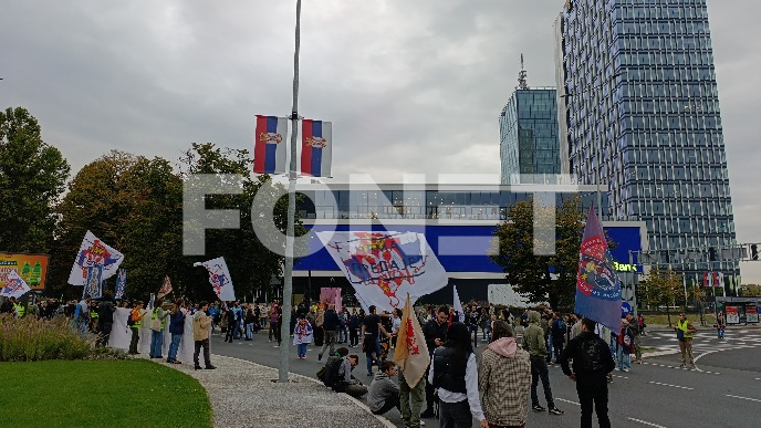Blokiran kružni tok Ušče