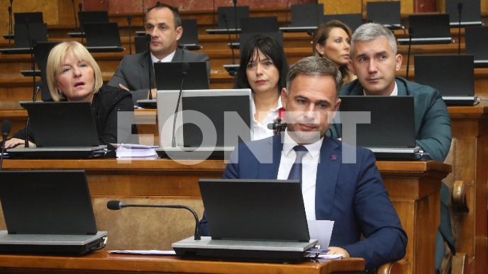 Aleksić: Srbija ide ka bankrotu