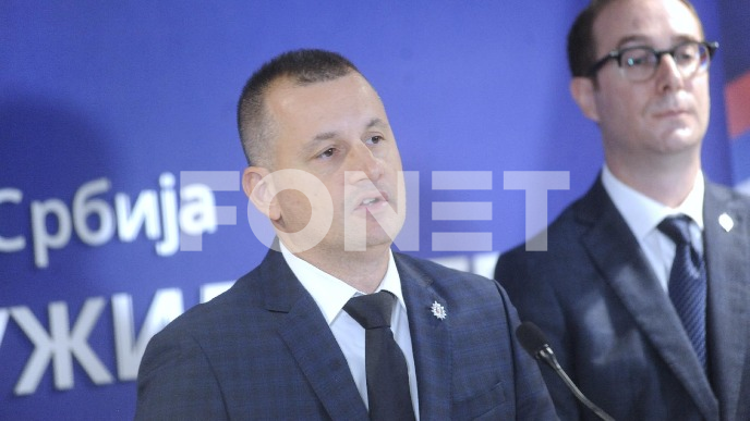 Rasprava zbog politike