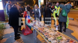 Studenti stigli do Ada Mola Studenti stigli do Ada Mola