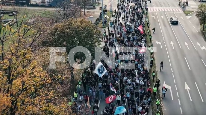 Kolona stigla u Novu Pazovu Kolona stigla u Novu Pazovu