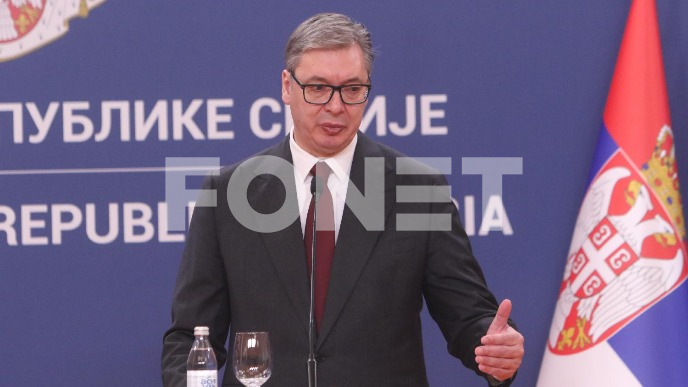 Vučić pozvao na dijalog