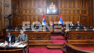 Nastavljena polemika