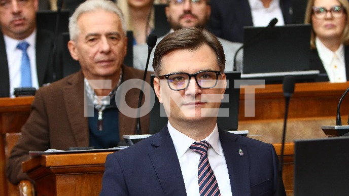 Opozicija pravi cirkus