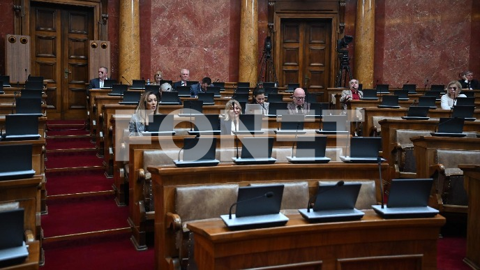 Poslanici danas o amandmanima