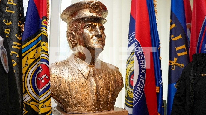 Dačić sa veteranima