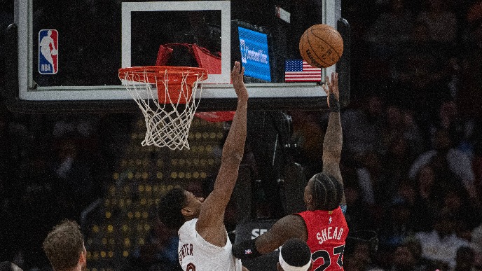 Toronto - Klivlend 126:113