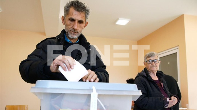 Liste na izborima u tri opštine