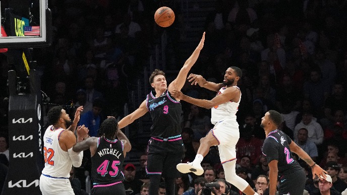 Majami - Njujork 115:113