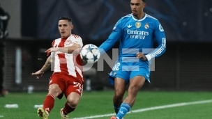 Sedam golova u Pireju