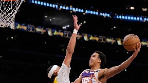 Feniks - LA Lejkers 125:108