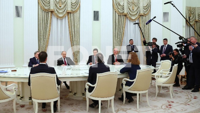 Završen sastanak u Kremlju