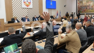 Odbijeni zaključci opozicije