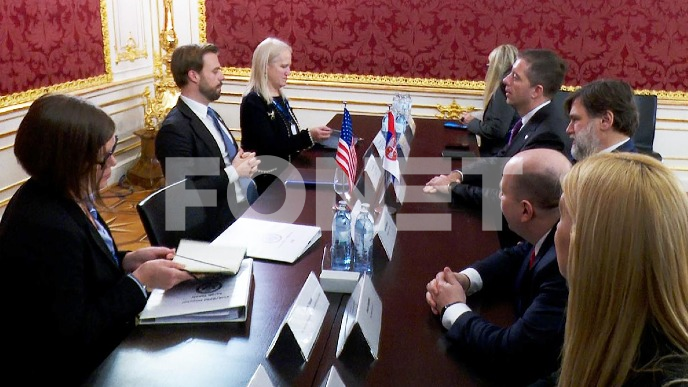 Sa Henrahanom o NIS-u