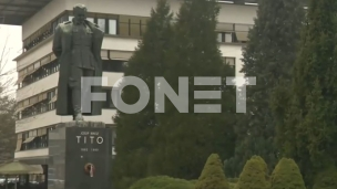 Oskrnavljen spomenik