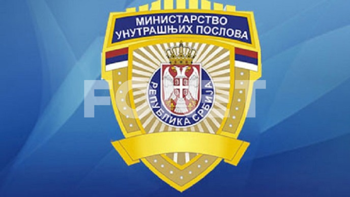 Policajka nastupila samostalno