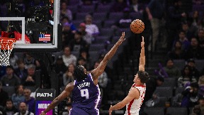 Sakramento - Hjuston 125:124