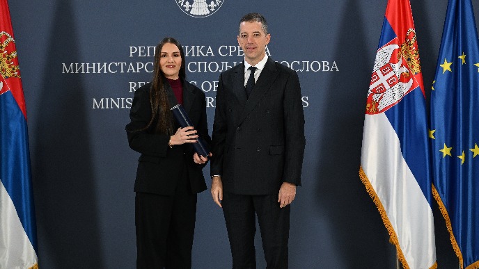 Đurić uručio diplome