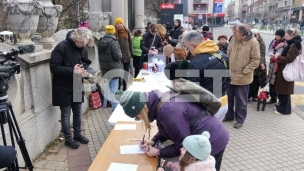Potpisi i Novogodišnji bazar
