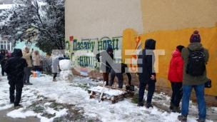 Aktivisti prekrečili grafite 