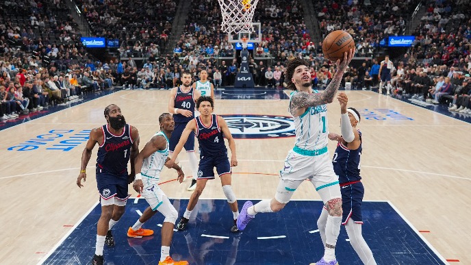 LA Klipers - Šarlot 117:109