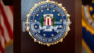 Pretres stana novinarke 