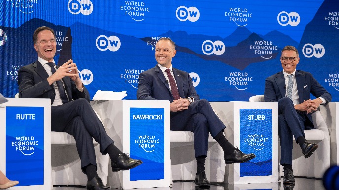 Diplomatija rešenje za tenzije