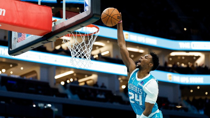 Klivlend - Šarlot 94:87