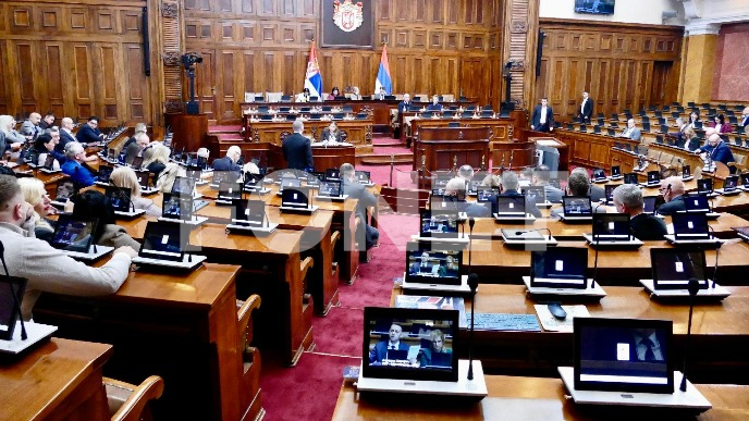 Poslanici o Alanoviću, zakonu