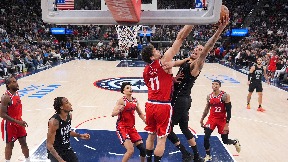 LA Klipers - Bruklin 126:89