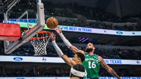 Šarlot - Dalas 123:121