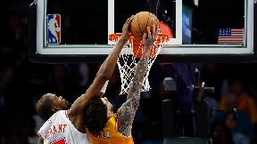 Hjuston - Šarlot 105:101