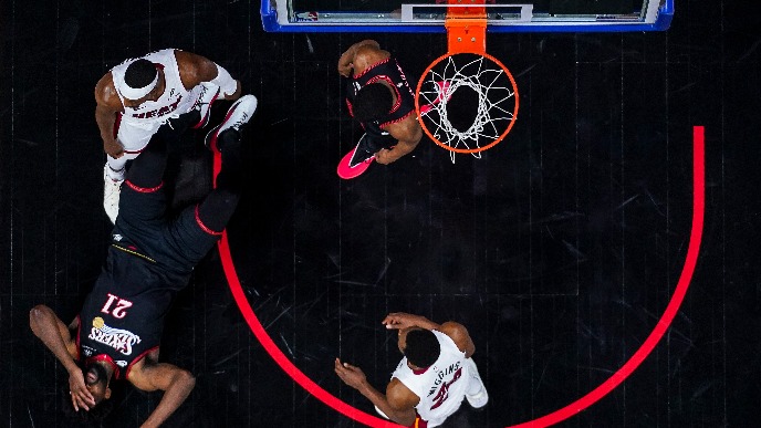 Filadelfija pobedila Majami