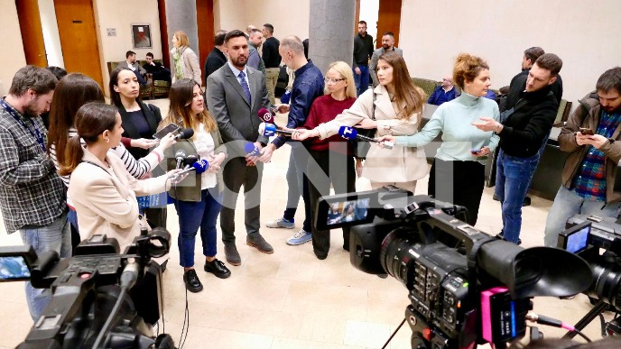 Rebalasn iz šupljeg u prazno