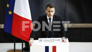 Destabilizujući Makronov potez