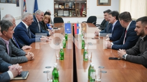 Unaprediti uslove rada 