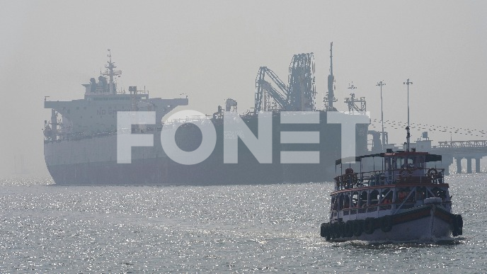 Koroz moreuz prošlo 77 brodova 