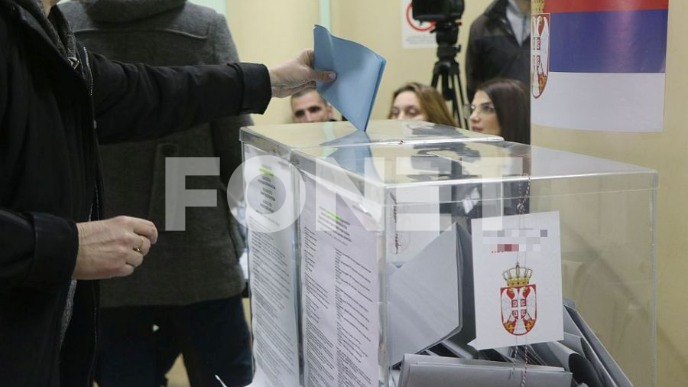 U 10 opština 50 lista