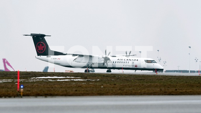 U avion sa dve baterije