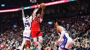 Sakramento - Toronto 123:115