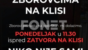 Podrška ispred zatvora