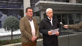 Vučić beži od tv duela