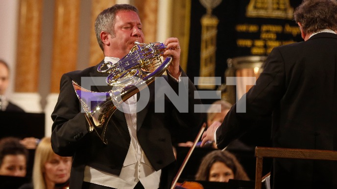 Sećanje na Isidoru Žebeljan