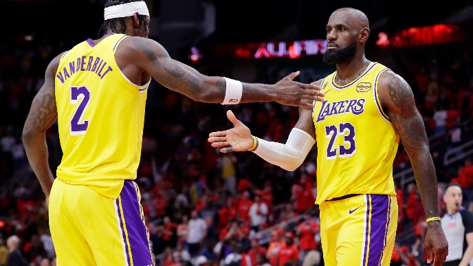 LA Lejkers - Hjuston 3:0