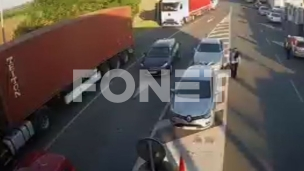 Kamioni čekaju tri sata