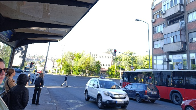 PROMENJIVO OBLAČNO I SUVO