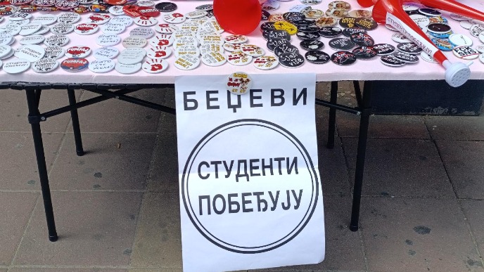 Štandovi u Pionirskom parku