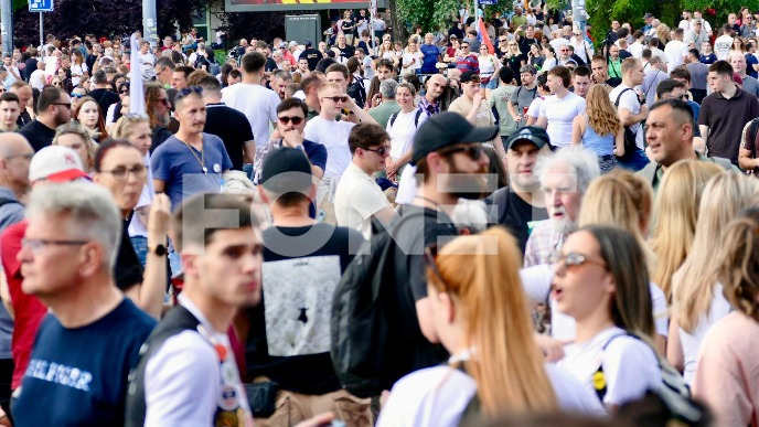 Između 180.000 i 190.000