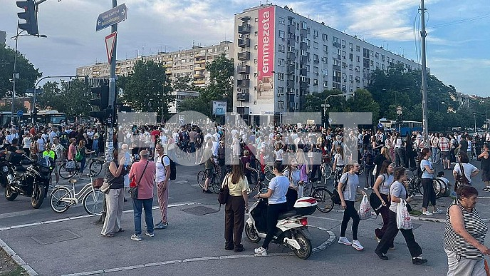 Protest ispred Mašinske škole