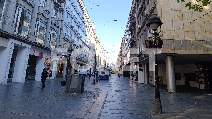 Promenljivo oblačno, do 30